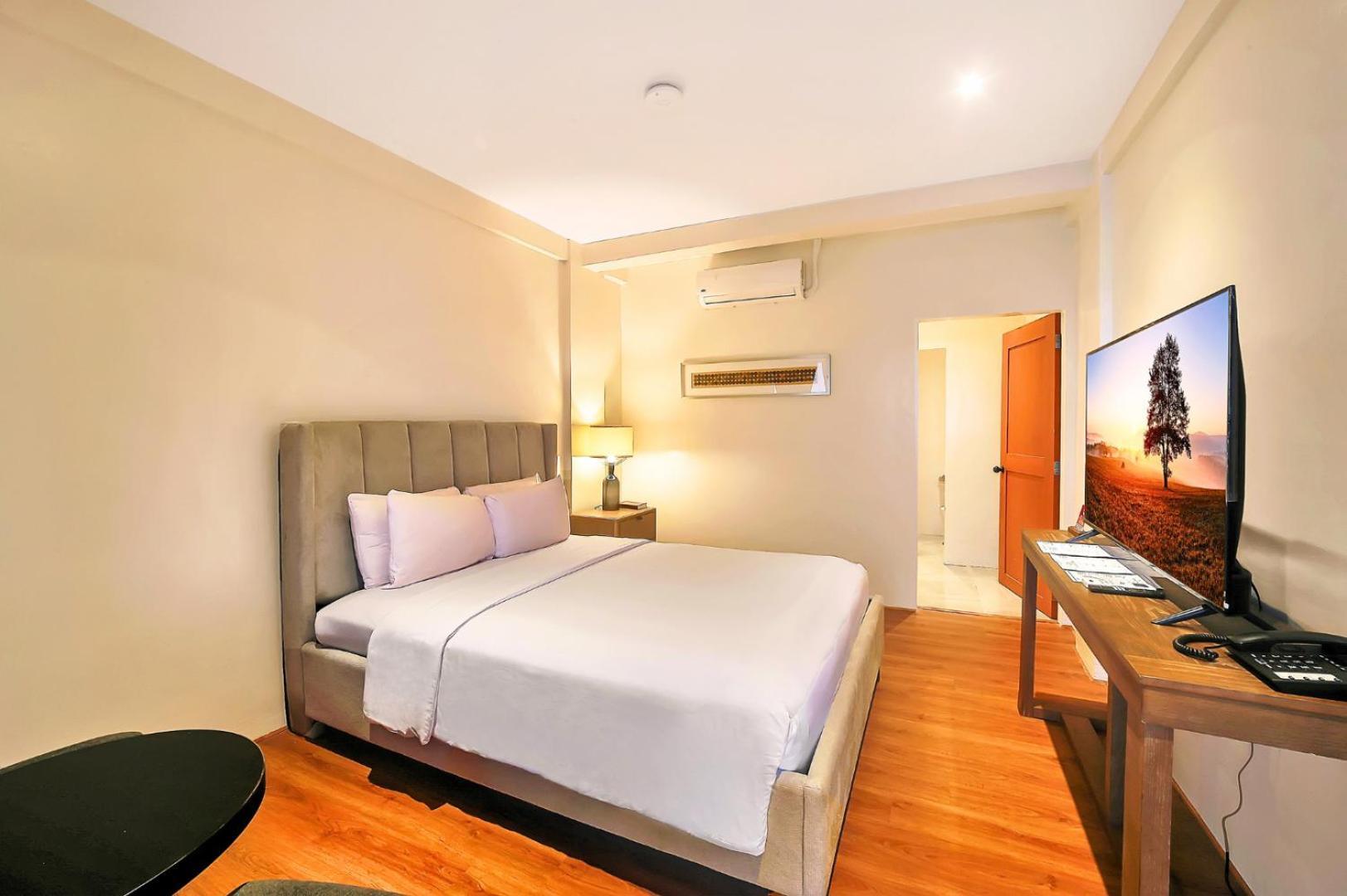 Whiterock Beach Hotel And Waterpark Subic Bay Dış mekan fotoğraf